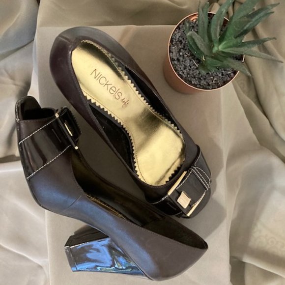 Chunky Heels - Picture 2 of 3